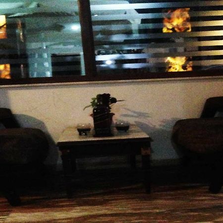 Lara Palace Hotel 안탈리아 외부 사진